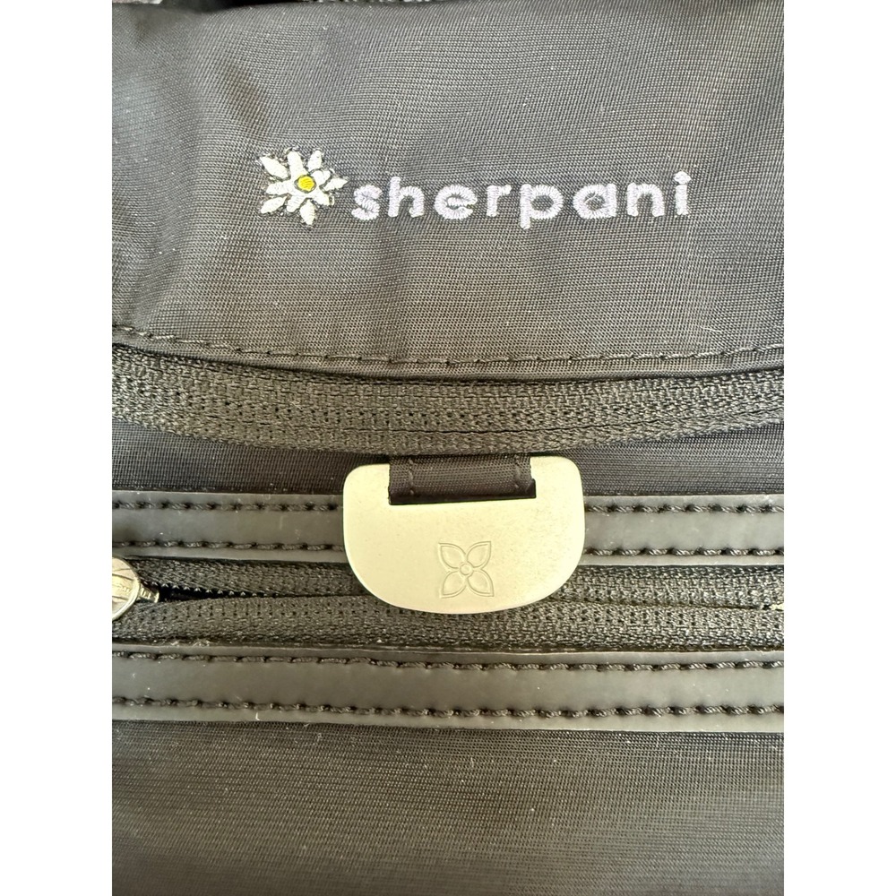 Sherpani Selfie Black Nylon Crossbody Bag Small Travel‎ Purse NWT - Picture 2 of 7